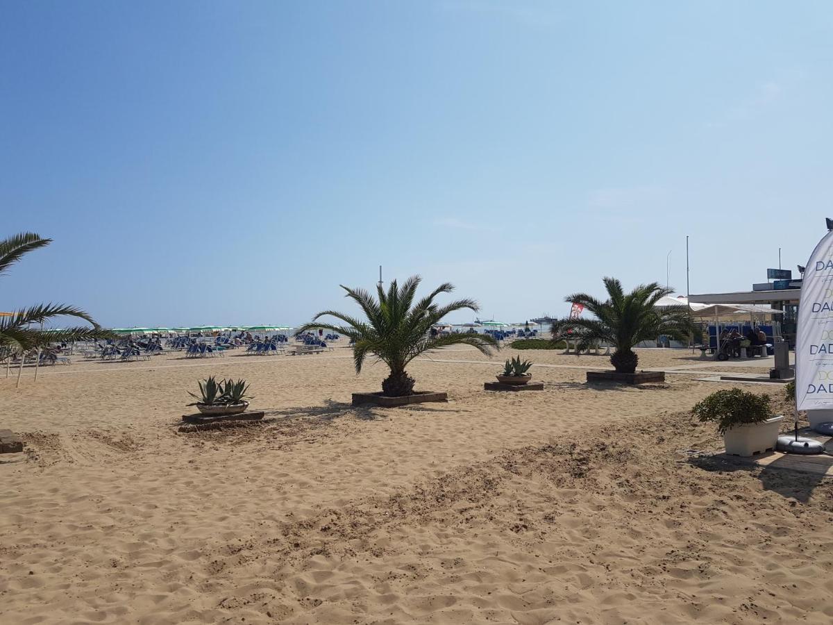 Hotel Villa Ersilia Rimini B&B Экстерьер фото