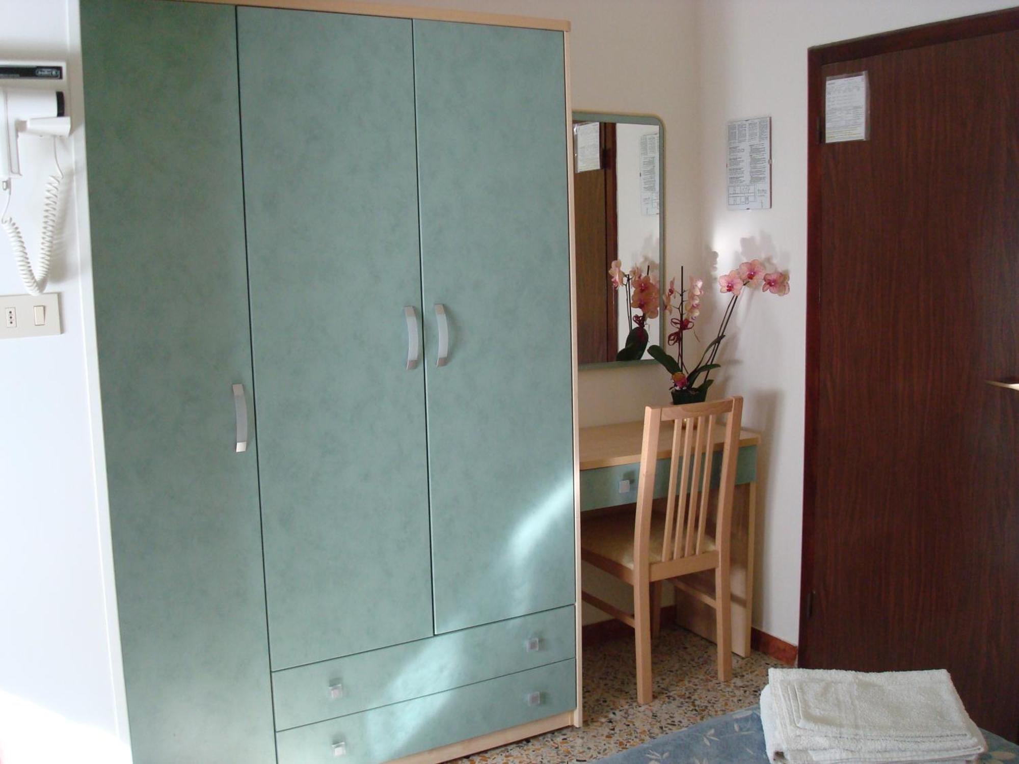 Hotel Villa Ersilia Rimini B&B Экстерьер фото