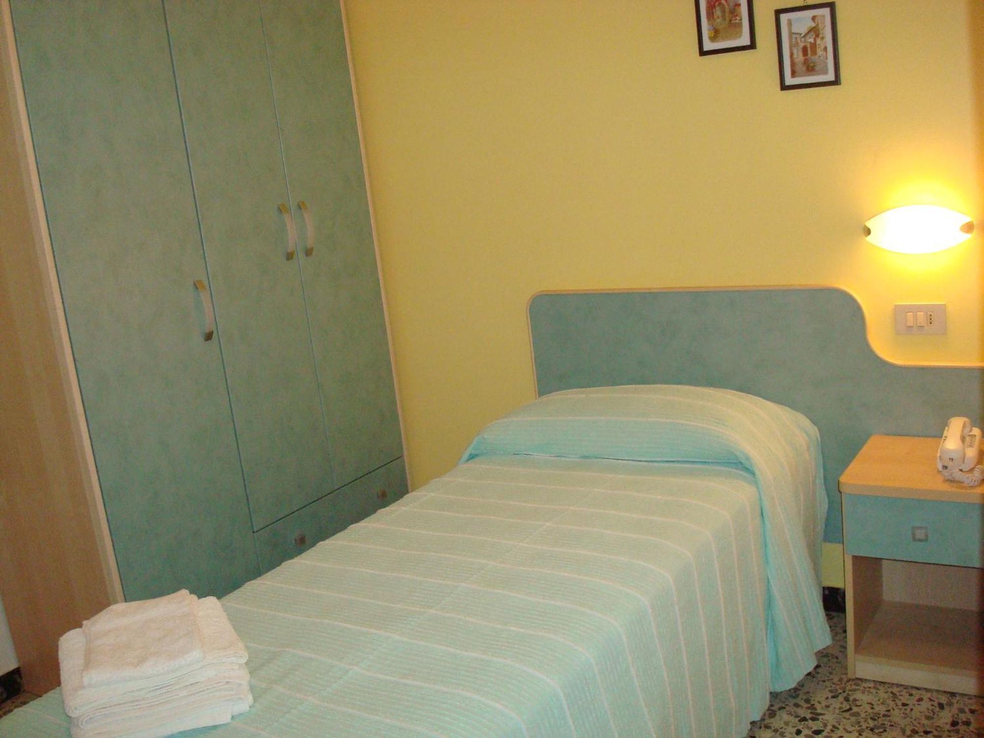 Hotel Villa Ersilia Rimini B&B Экстерьер фото