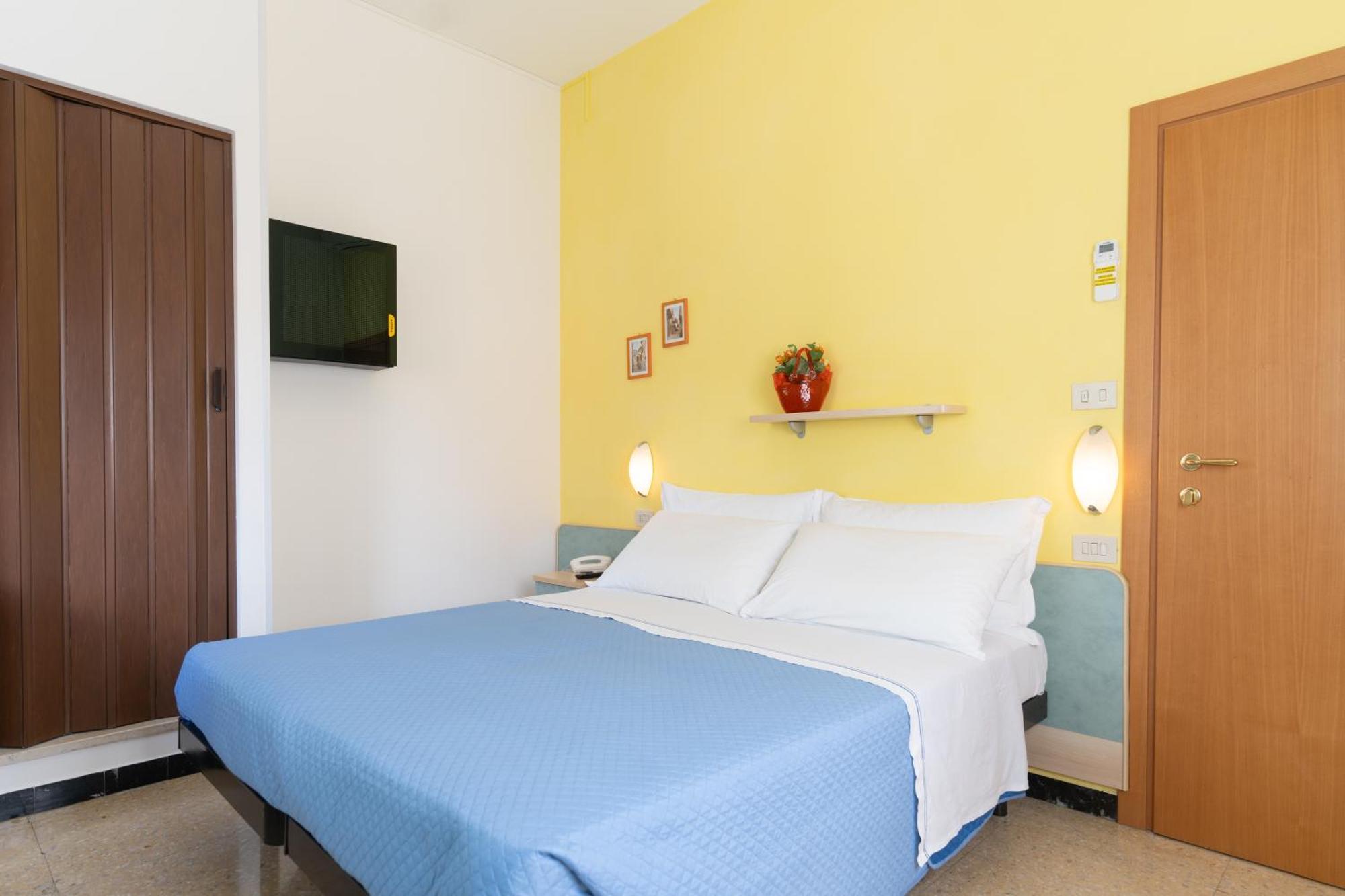 Hotel Villa Ersilia Rimini B&B Экстерьер фото