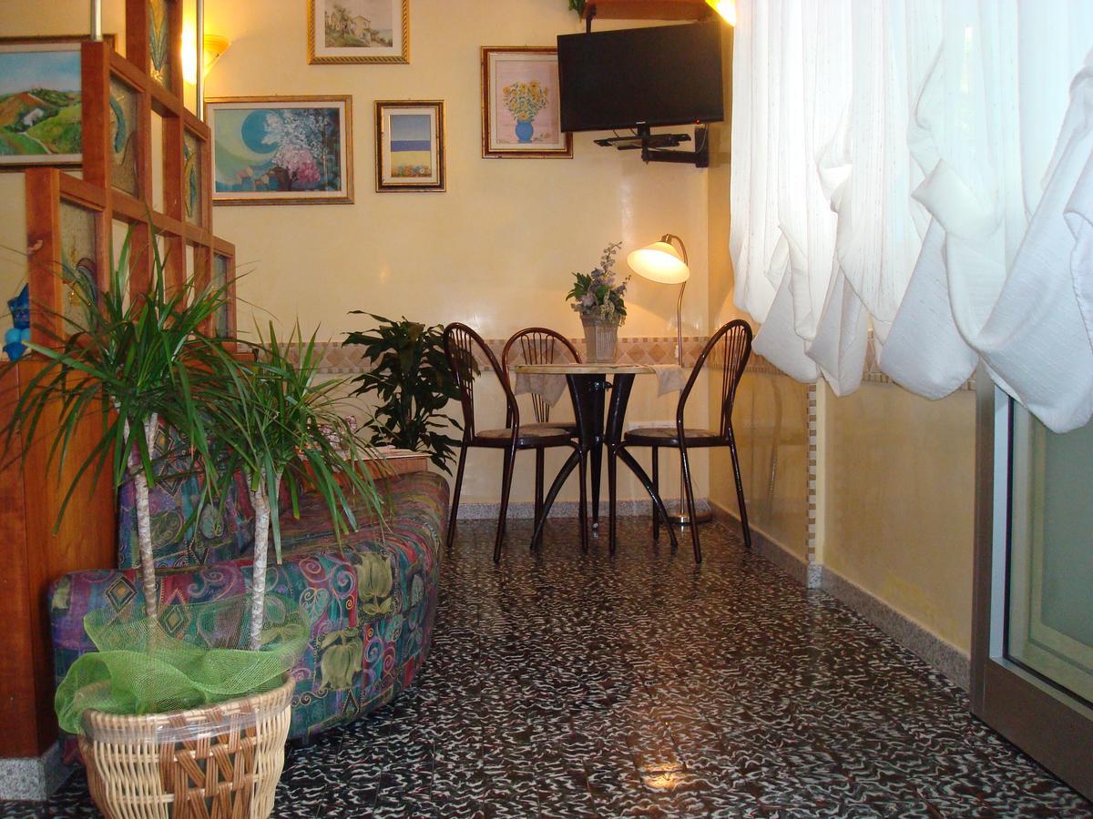 Hotel Villa Ersilia Rimini B&B Экстерьер фото
