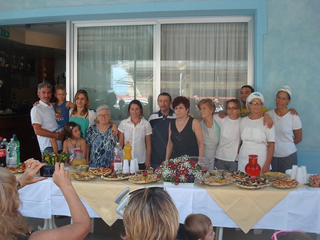 Hotel Villa Ersilia Rimini B&B Экстерьер фото